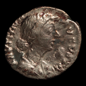 Rome, Empress Faustina the Younger Denarius, Juno Reverse - 161 to 176 CE - Roman Empire